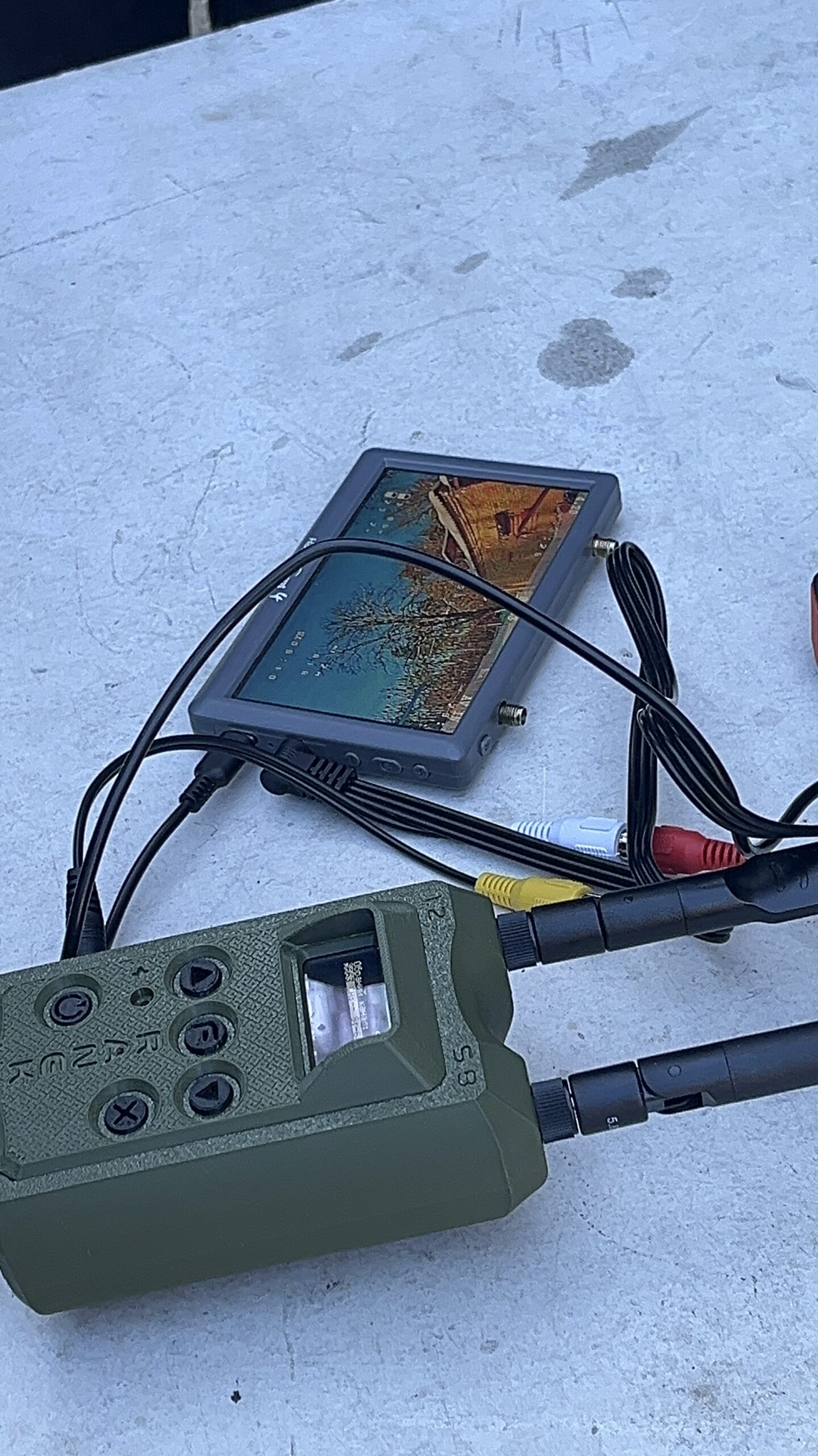 Drone detector device in field use